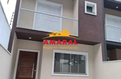 Maravilhoso sobrado - Novo - 3 Dormitórios (1 Suíte com Sacada), Garagem para 2 Carros e Quintal em Brás Cubas