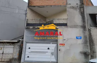 Prédio Residencial com 3 casas - Excelente para renda com aluguéis - Jardim Revista - Suzano