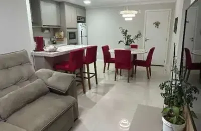 Oportunidade única: Apartamento à venda em Balneário Camboriú-SC, bairro Nações, 2 quartos, 1 suíte, 2 salas, 2 banheiros, 1 vaga, 62m².
