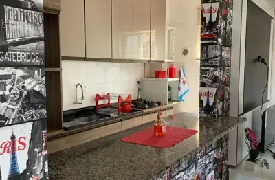 Apartamento de 02 Dormitórios Mobiliado no Centro de Balneário Camboriú