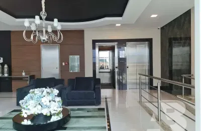 Cobertura com 4 quartos para alugar na Rua 2550, 363, Centro, Balneário Camboriú