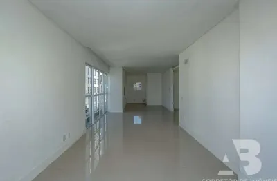 Apartamento com 3 quartos à venda na Rua 1536, 121, Centro, Balneário Camboriú