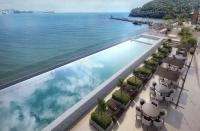 Apartamento frente mar com 04 suítes, sendo 02 com vista para o mar de 03 a 04 vagas de garagem, Balneário Camboriú, SC.