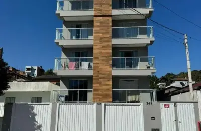 Apartamento de 2 quartos com suíte e vaga de garagem no Monte Alegre, Camboriú-SC: Oportunidade única!