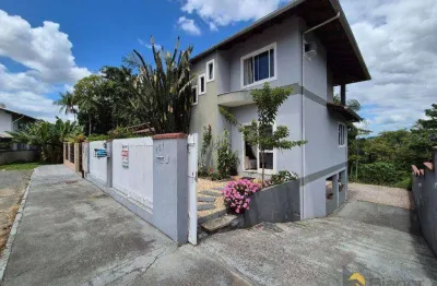 Casa com 3 dormitórios à venda, 180 m² por R$ 790.000,00 - Salto do Norte - Blumenau/SC
