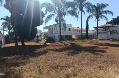 Casa de 4 quartos em um lote de 1.312m² bairro trevo bh