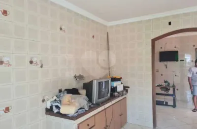 Casa com 2 quartos à venda na Belmiro Valverde, Campo Grande, Rio de Janeiro