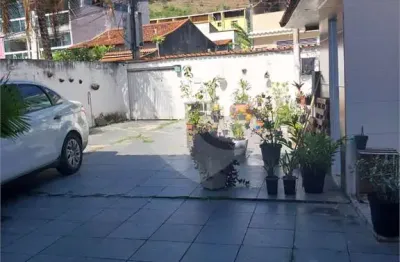 Casa com 2 quartos à venda na Guaporema, Campo Grande, Rio de Janeiro