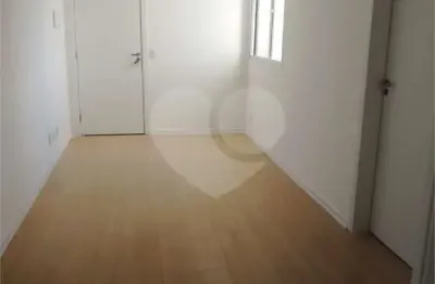 Apartamento com 2 quartos para alugar em Campo Grande, Rio de Janeiro 