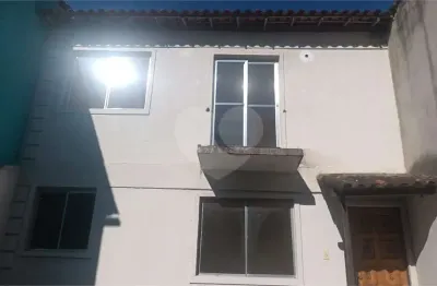 Casa com 2 quartos à venda na Estrada do Tingui, 3426, Campo Grande, Rio de Janeiro