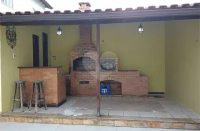 Casa térrea com 3 quartos à venda em santíssimo - rj