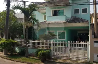 Condomínio com 3 quartos à venda em campo grande - rj