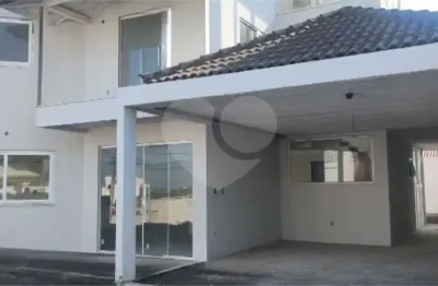 Casa com 3 quartos à venda na Do Mendanha, Campo Grande, Rio de Janeiro