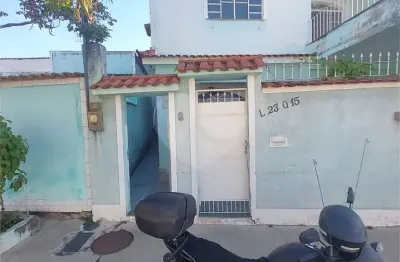 Casa com 2 quartos para alugar na Hortência De Santa Margarida, Campo Grande, Rio de Janeiro