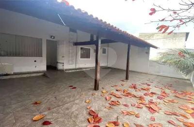Casa com 3 quartos à venda na Major Armando De Sousa Melo, Campo Grande, Rio de Janeiro