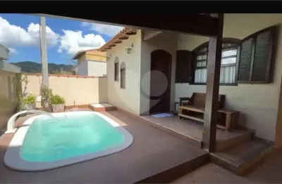 Casa com 3 quartos à venda na Rua Dinamarca, 271, Campo Grande, Rio de Janeiro