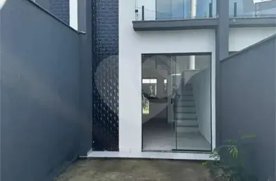 Casa em condomínio fechado com 2 quartos para alugar na Estrela Velha, Campo Grande, Rio de Janeiro