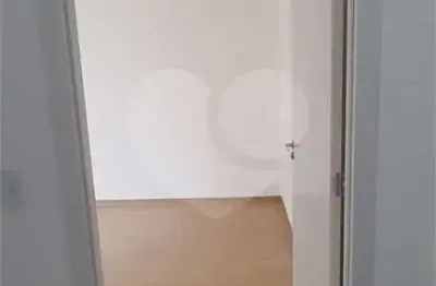 Apartamento com 2 quartos para alugar no Cosmos, Rio de Janeiro 