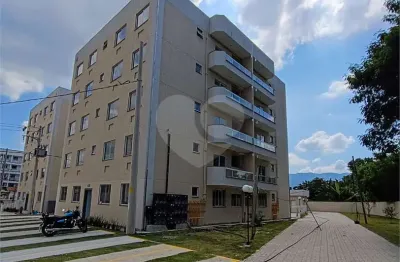 Casa em condomínio fechado com 2 quartos à venda em Bangu, Rio de Janeiro 