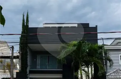 Casa com 3 quartos à venda na Estrada do Mendanha, 2793, Campo Grande, Rio de Janeiro