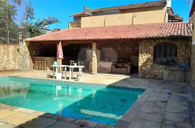 Casa com 3 quartos à venda na Rua Professor Castilho, 68, Campo Grande, Rio de Janeiro