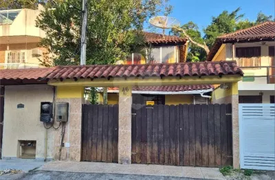 Casa em condomínio fechado com 2 quartos à venda na Rua Manhuaçu, 55, Vargem Grande, Rio de Janeiro