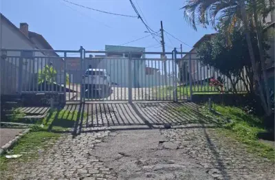 Casa em condomínio fechado com 2 quartos para alugar na Rua Ivan Serpa, 12, Campo Grande, Rio de Janeiro