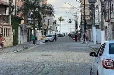 Belíssima casa para venda pertinho da praia com 2 quartos em aviação - praia grande - sp