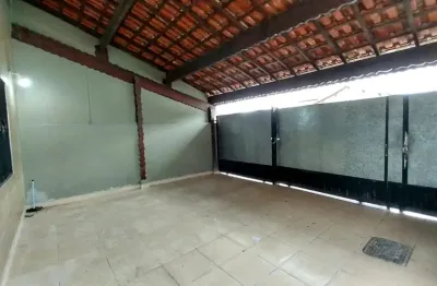 Casa dois dormitório sendo uma suíte duas vagas no boqueirão praia grande sp
