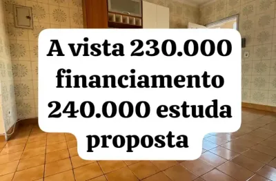 Apartamento um dormitório prédio de escadas  andar bom boqueirão praia grande sp