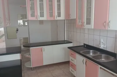 Apartamento três dormitórios uma suíte duas vagas vila tupi praia grande sp