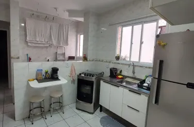 Apartamento um dormitório com sacada Guilhermina praia grande sp