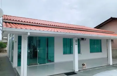 Casa com 3 quartos à venda na rua tradição, 10, pinheira, palhoça por r$ 695.000