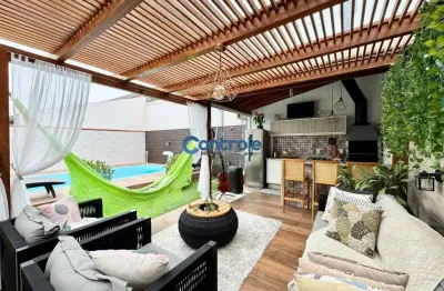 Casa com 2 quartos à venda na rua dos cocãos, 86, madri, palhoça por r$ 695.000