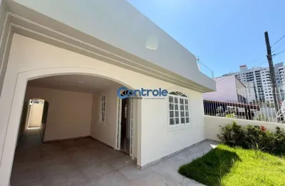 Casa com 3 quartos à venda na Rua Francisco Pedro Cunha, 144, Kobrasol, São José por R$ 850.000