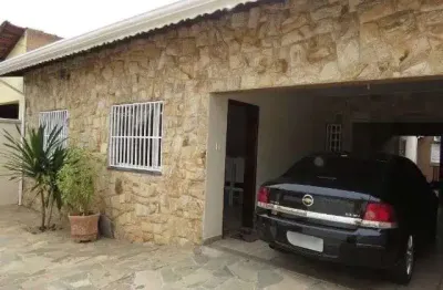 Casa com 3 quartos à venda na Rua Araci, Parque Dom Pedro II, Campinas