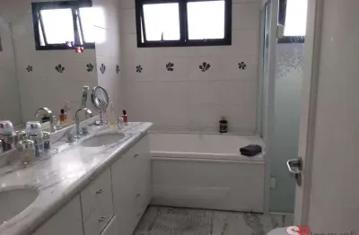 Apto a venda no tatuapé, 151m², semi mobiliado, 03 suítes, 03 vagas !!
