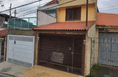 Ótimo sobrado a venda na vila amália, 03 dormitórios, 02 vagas !!