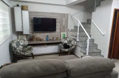 Casa condomínio fechado no tatuapé, 03 dormitórios sendo 01 suíte, 02 vagas !!