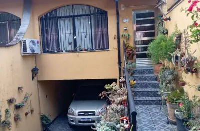 Sobrado no jd santa maria, 04 dormitórios sendo 01 suíte, 03 vagas !!