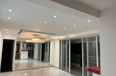 Lindo apartamento reformado110m2 com 3 suites e 2 vagas