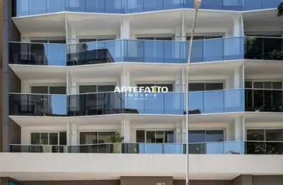 Studio com 1 quarto e 1 vaga de garagem.equipado!!! avalia permuta !!!