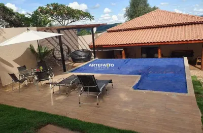 Chácara à venda – 2.500 m² | 250 m² construídos | próximo ao bairro zanetti