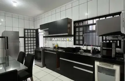 Casa com 2 dormitórios no prolongamento angela rosa