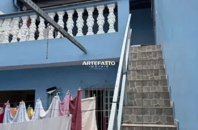 3 dormitórios, sendo 1 suíte aconchegante,edícula com banheiro