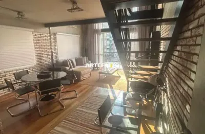 Com 130m² de área privativa, este loft une elegância, conforto e praticidade