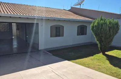 Casa com 2 quartos à venda na rua visconde de guarapuava, milton gavetti, londrina, 105 m2 por r$ 295.000