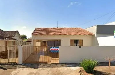 Casa com 4 quartos à venda na Rua Amazonas, Centro, Londrina