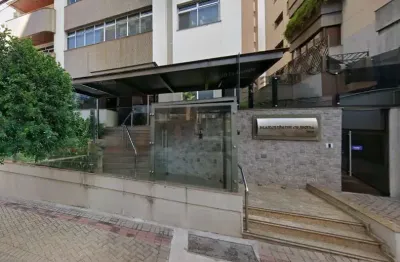 Apartamento com 4 quartos para alugar na Rua Piauí, Centro, Londrina