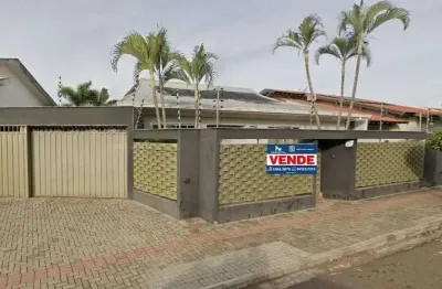 Casa com 3 quartos à venda no Quebec, Londrina 